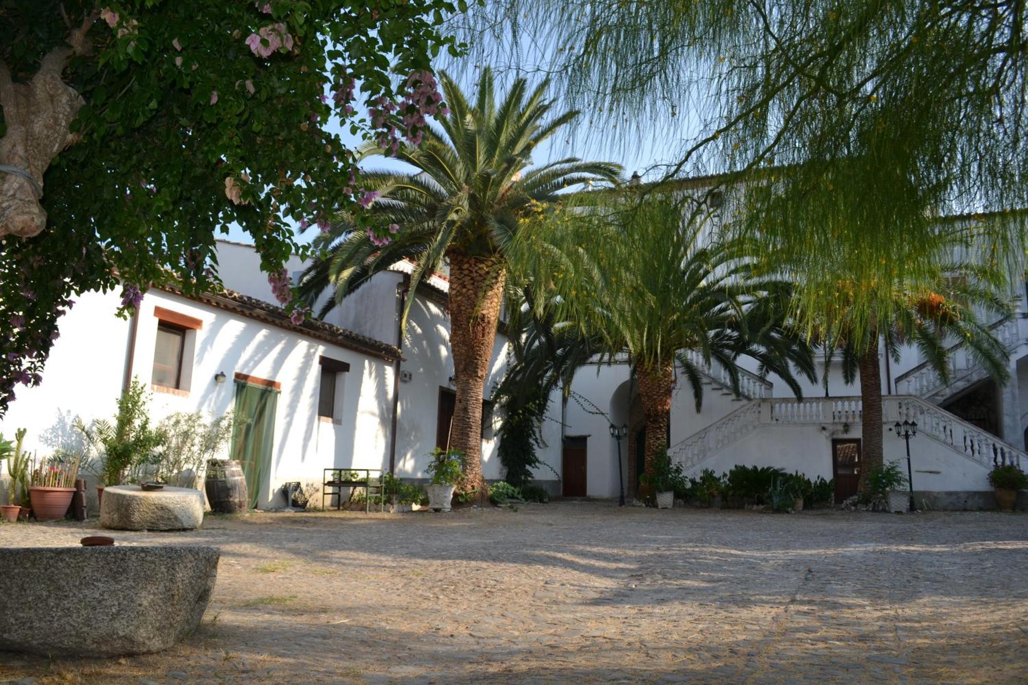 Agriturismo Malena Amica Eksteriør bilde